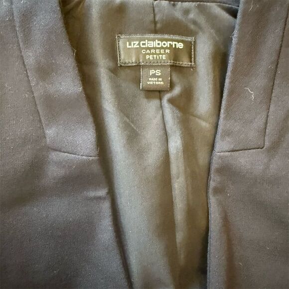 Liz Claiborne Petite Black Pant Suit Size Small 2 Piece Set - Picture 8 of 9